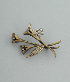 真鍮花束ブローチ(オフホワイト-ONESIZE)