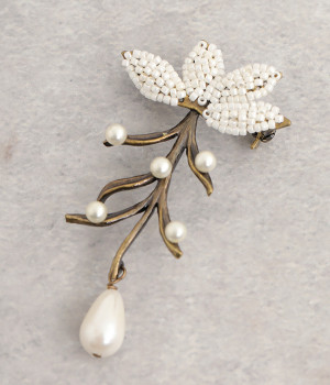 ビーズ×真鍮ぷりぷりブローチ(キスカ-ONESIZE)