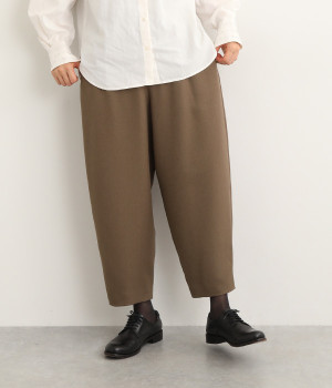 ツイルストレッチセミテーパードパンツ(カーキ-ONESIZE)