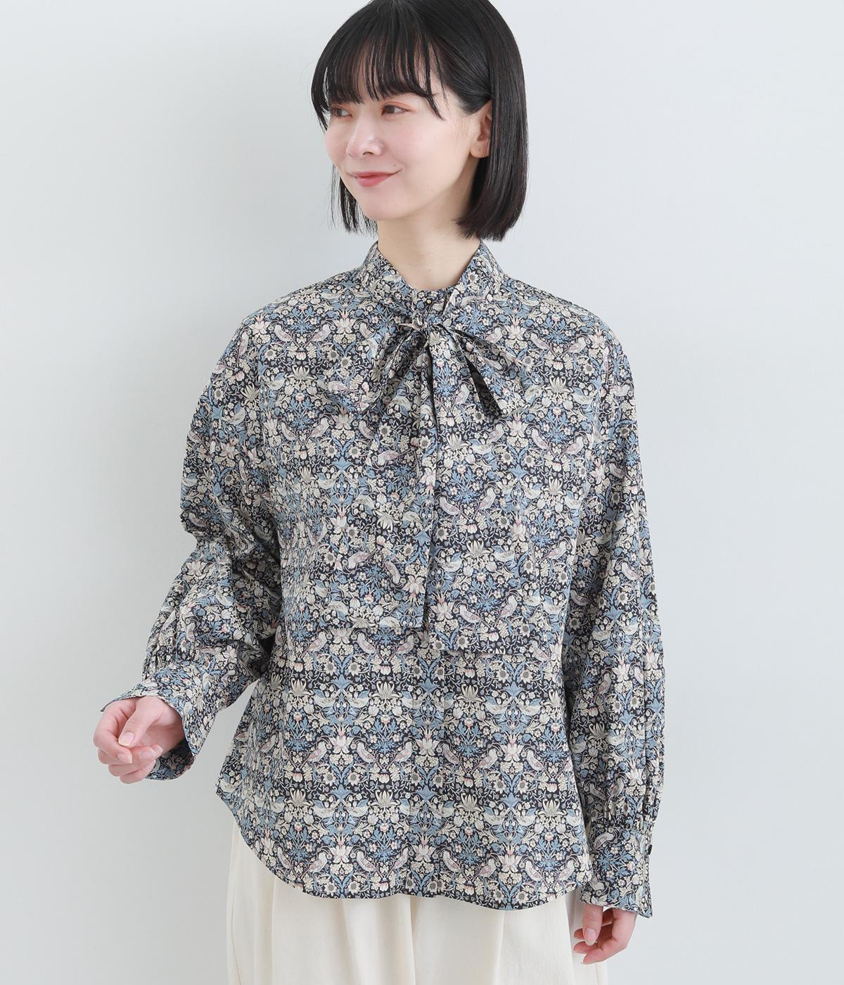 リバティプリント　ストロベリーシーフボウタイブラウス(グレー系-38)