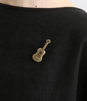 ギター風ブローチ