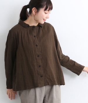 ダブルガーゼ襟刺しゅうスクエアーブラウス(こげ茶-ONESIZE)