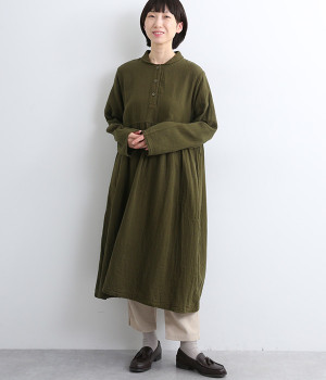 ダブルガーゼショールカラーワンピース(カーキ-ONESIZE)