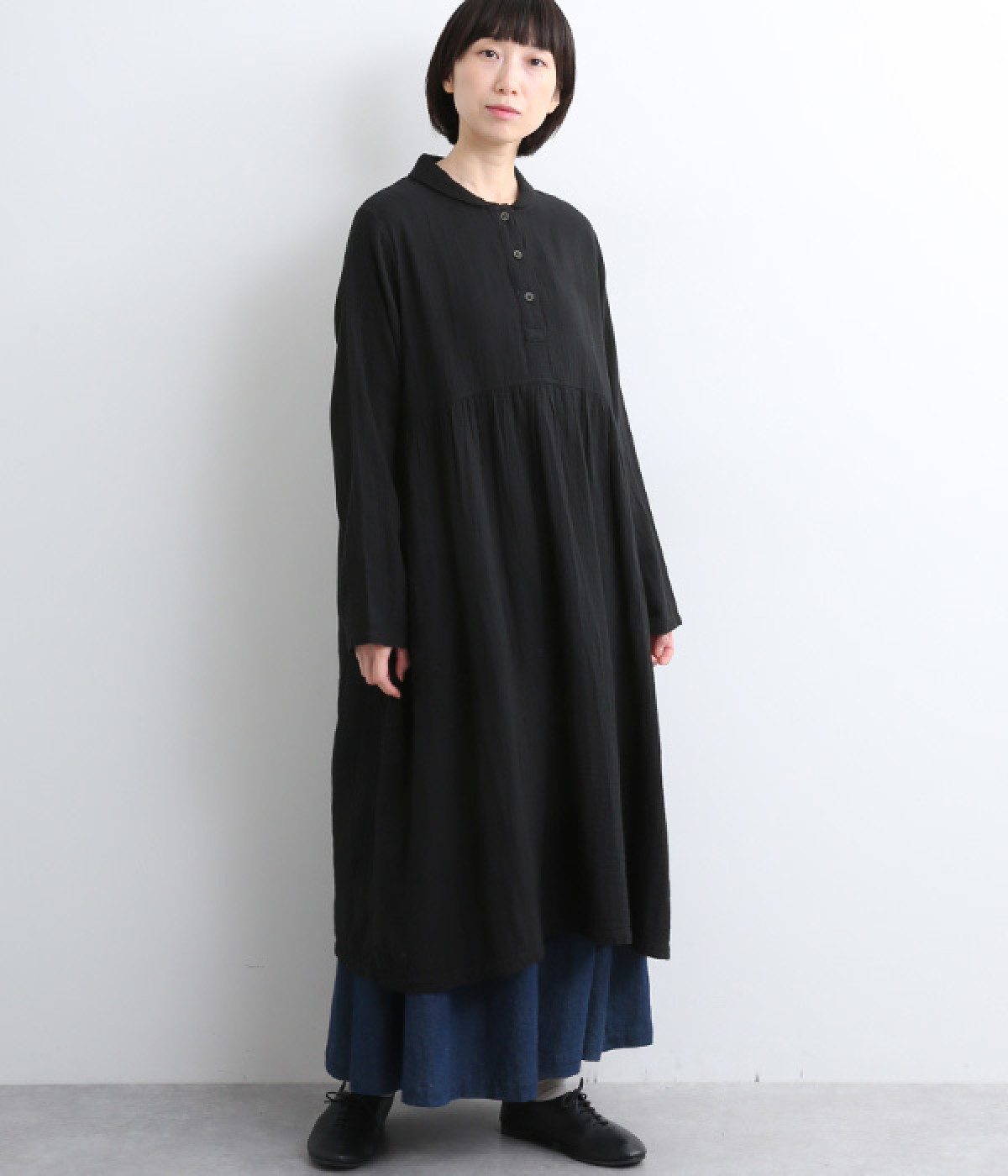 ダブルガーゼショールカラーワンピース(ブラック-ONESIZE)