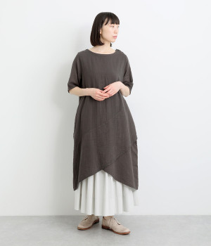 Wガーゼ×シングルガーゼ螺旋切替ワンピース(スミクロ-ONESIZE)