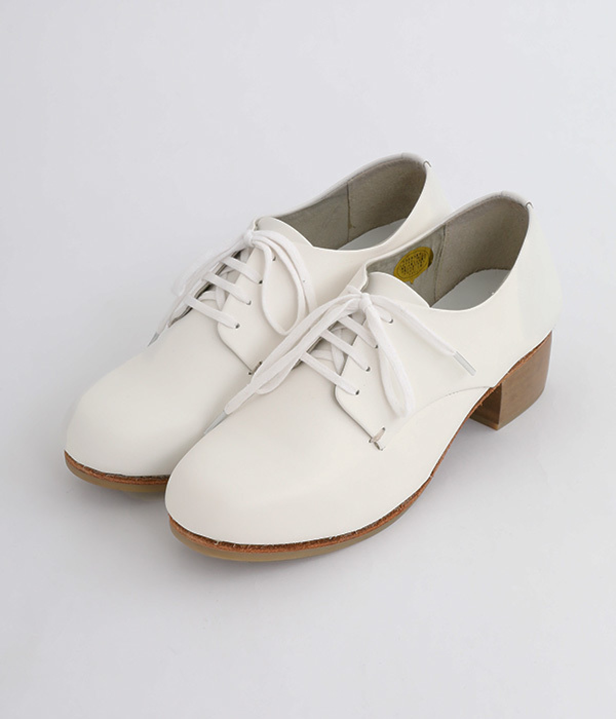 ヒールレースアップシューズ(ホワイト-M)