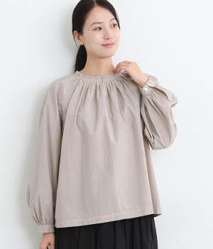 コットンローンオーバーダイ　タックギャザーフリルブラウス(ベージュ-ONESIZE)