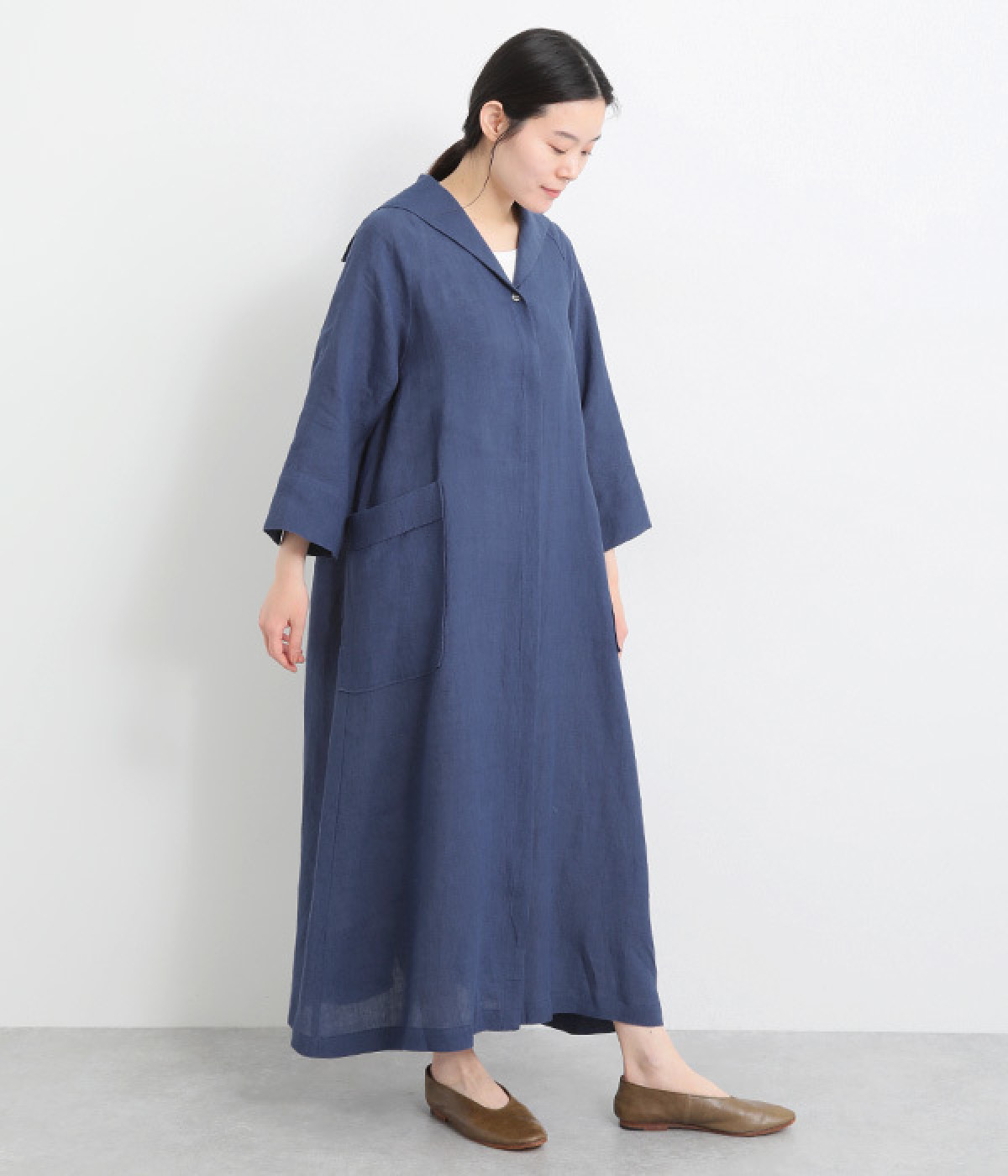 グランジリネンセーラーカラーワンピース(ネイビー-ONESIZE)