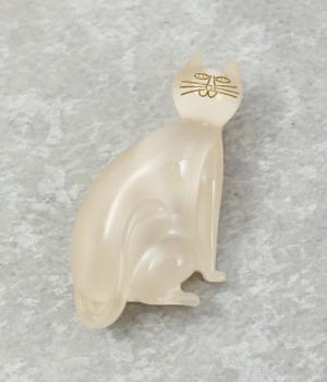 TORANEKO BONBON　ぷっくり樹脂ブローチ(ベージュ-F)