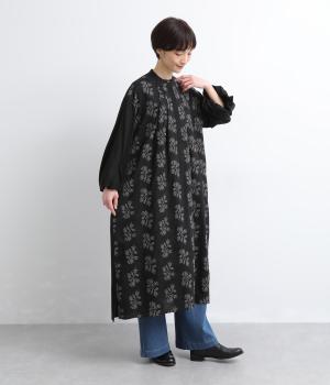 レーヨンリネン刺繍　Aラインワンピース(ブラック系-F)