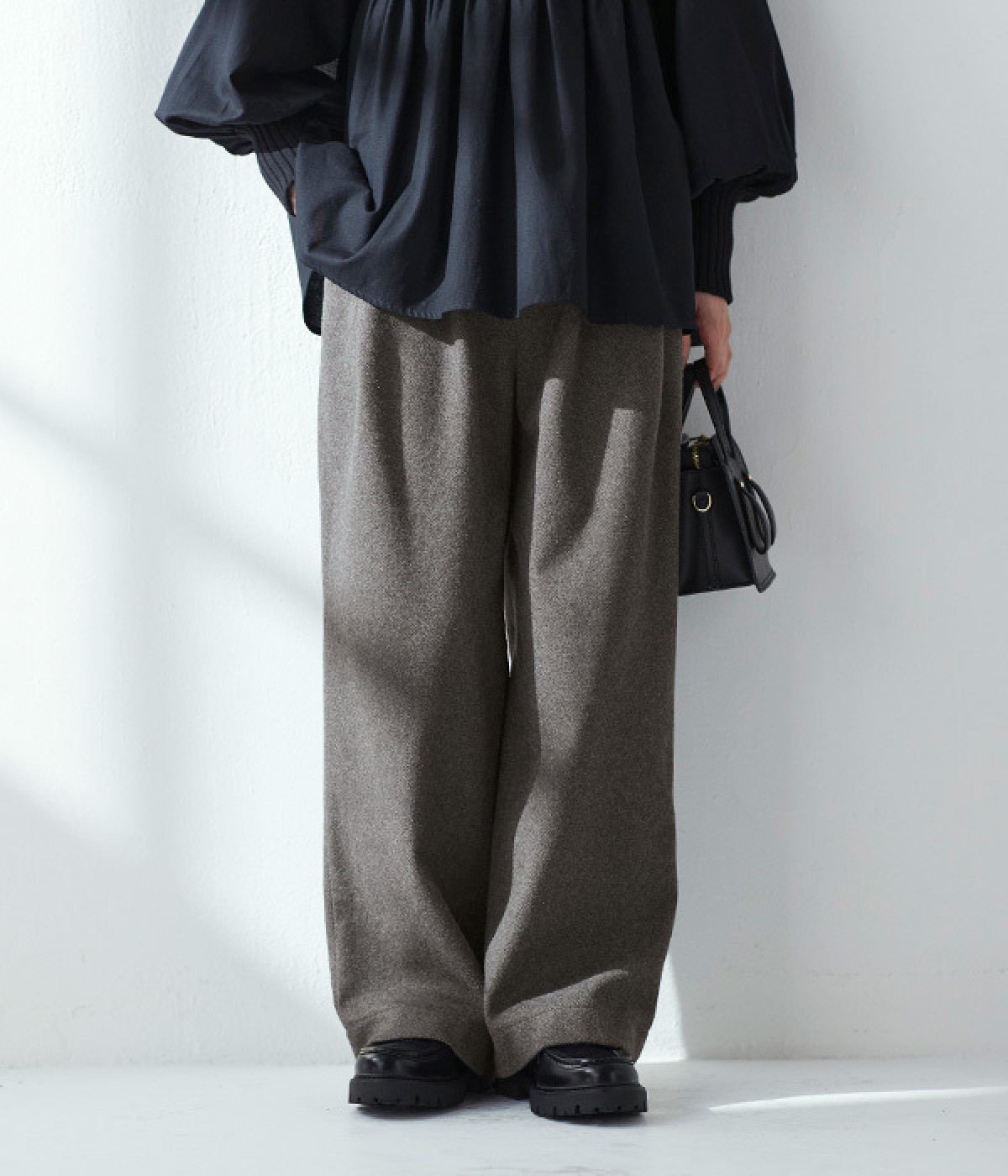 ブランケットで作ったシックなパンツ(チャコール-M)