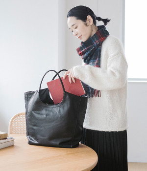ガーメントレザー サスティナブルサークルトート