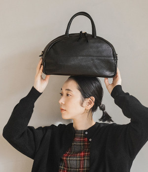 ガーメントレザー サスティナブル2WAYハーフムーンボストン M