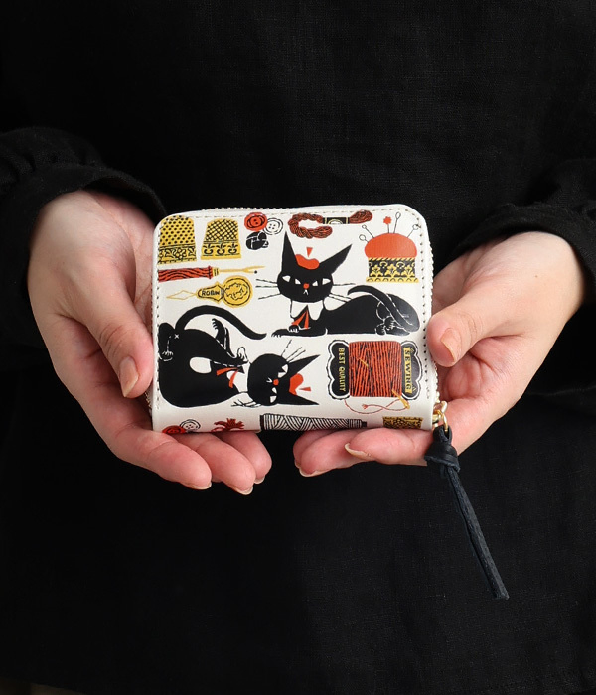 黒ねこ意匠　ROBIN　ジャバラカードウォレット(アイボリー-ONESIZE)