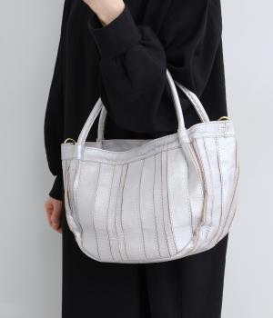 ソフトレザーマルチストライプラウンド2wayバッグ(シルバー-F)