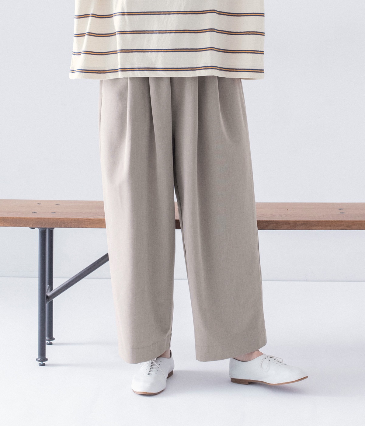 タックワイドイージーパンツ(グレージュ-ONESIZE)