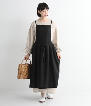 平織りリネンウエストタックエプロン(ブラック-ONESIZE)