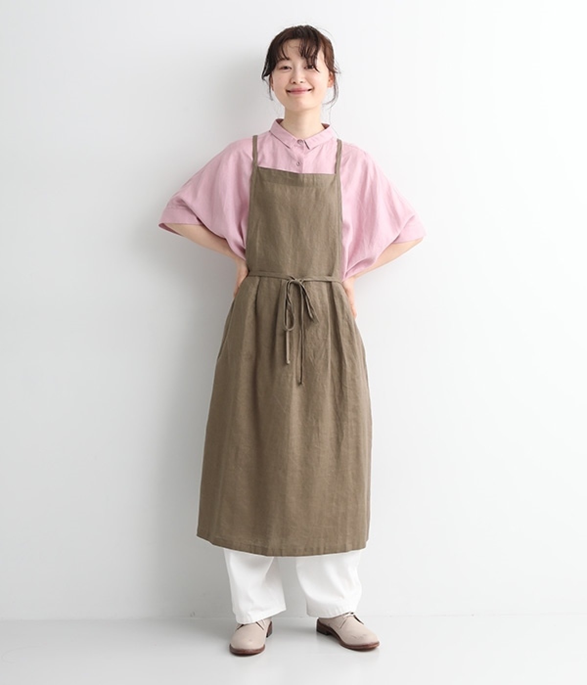 平織りリネンウエストタックエプロン｜kuraline（クラリネ）の商品詳細