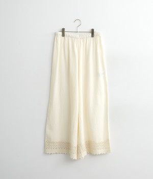 コットンリネンレーヨン幅広レース切替ペチパンツ(アイボリー-ONESIZE)