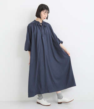 肩ヨークギャザーワンピース(ネイビー-ONESIZE)