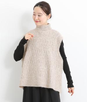 ケーブル編みタートルニットベスト(ベージュ-F)