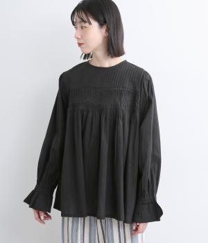 キャンブリックピンタックギャザーブラウス(ブラック-F)