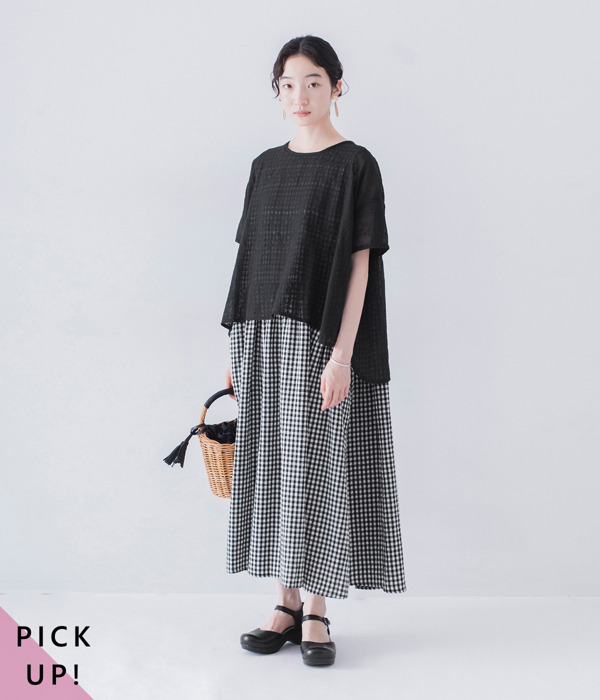 刺繍プルオーバーとノースリーブワンピース2点セット(ブラック×ギンガムチェック-ONESIZE)