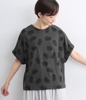 【A.U.G. relaxing】強撚天竺フラワープリント袖ギャザーTee(ブラック-F)