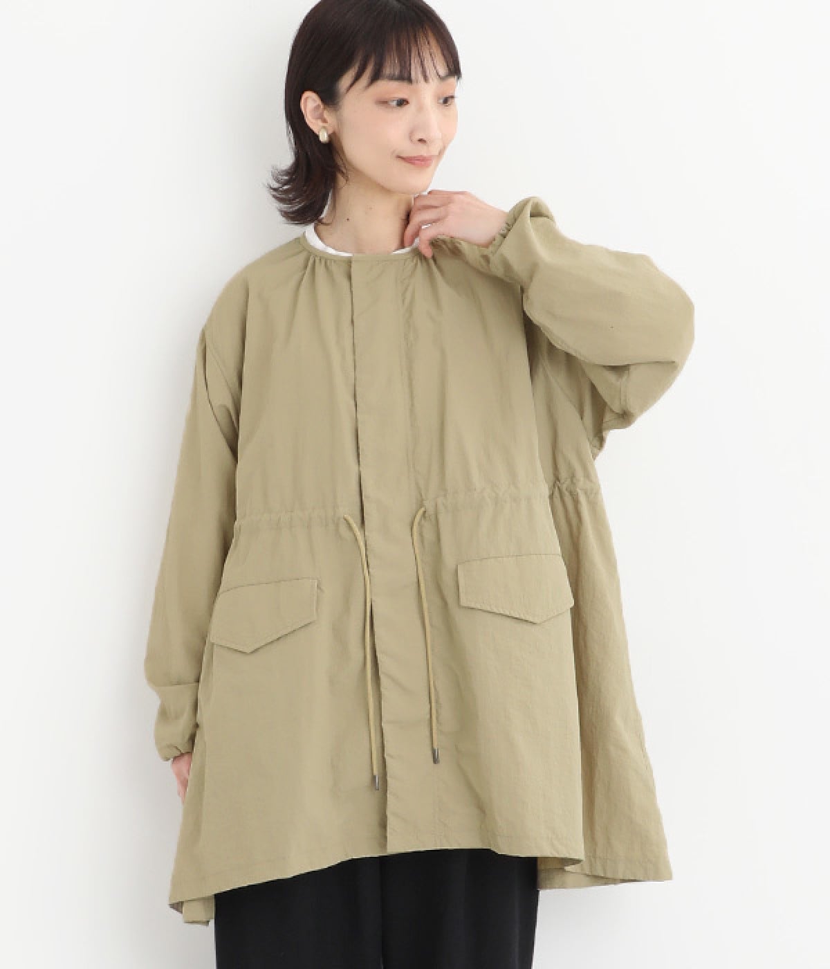 ナイロンタスランタフタ　ノーカラーギャザーコート(ベージュ-ONESIZE)