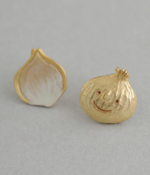 新たまねぎ　ピアス