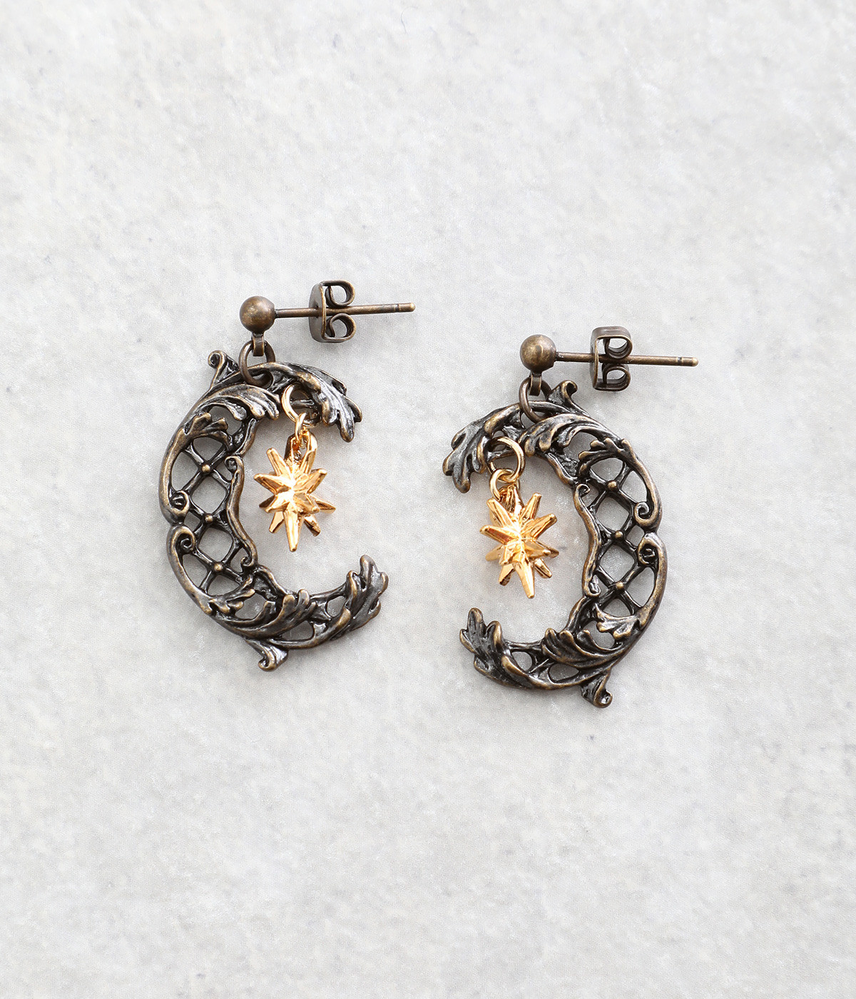 アカンサスムーン ピアス(カラー1-ONESIZE)