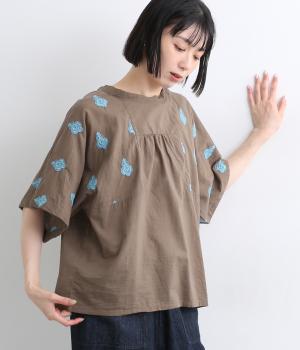 キャンブリック　アラベスク刺繍　スクエアスリーブプルオーバー(ブラウン-ONESIZE)