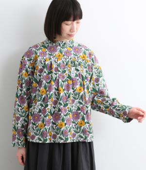 ポプリンボタニカルガーデンプリントスタンドカラータックプルオーバー(エクリュ-F)