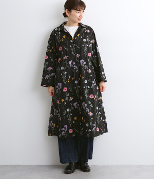 コットンキャンブリックボタニカルプリントスキッパーワンピース(ブラック-ONESIZE)