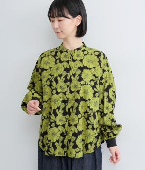 手捺染コットン　クロッキーフラワープリント　袖口RIBギャザーシャツ(ブラック-F)