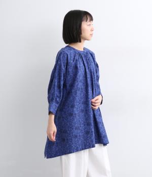 手捺染　コットンモダールMIENAIプリント　ワイドヘム2wayプルオーバー(ブルー-F)