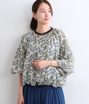 シルクタッチVoile　アラベスクリーフプリント　ギャザーブラウス