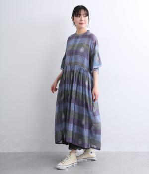 Light Voile　箔ロータスプリント　前開きフレアスリーブワンピース