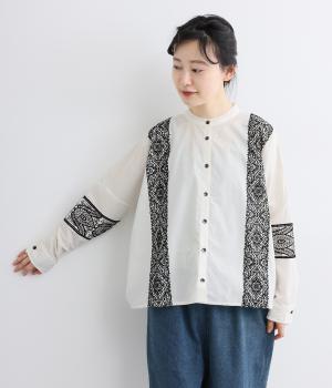 エンブロイダリーフロッキープリント　ワイドシャツ