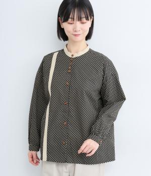 ドット布帛無地縦横配色シャツ(ブラック/小ドット×ナチュラル-F)