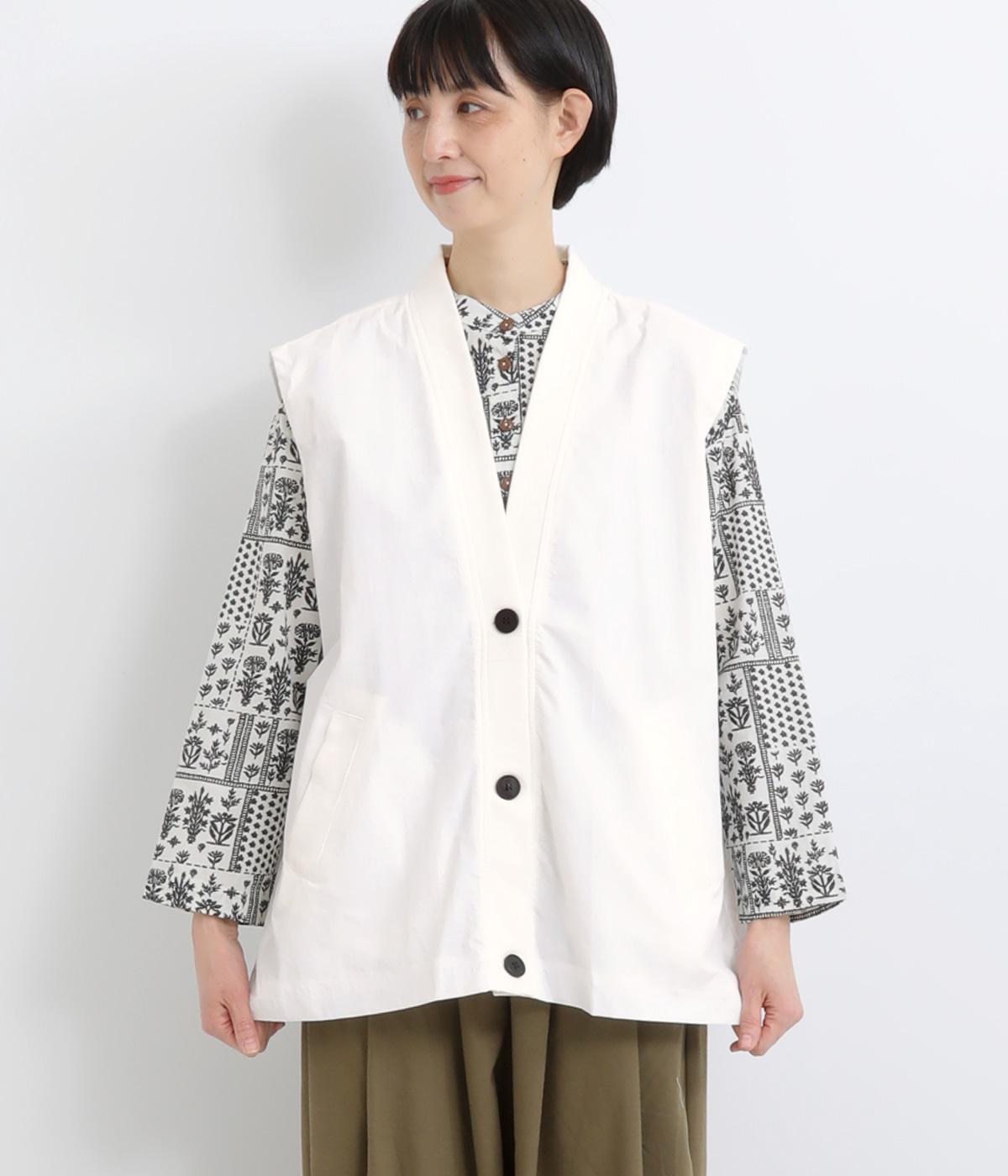 ナイロンロングベスト(ホワイト-F)