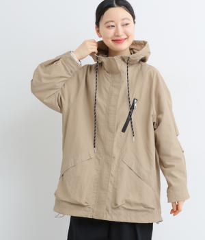 シャカシャカアウターマウンテンパーカー