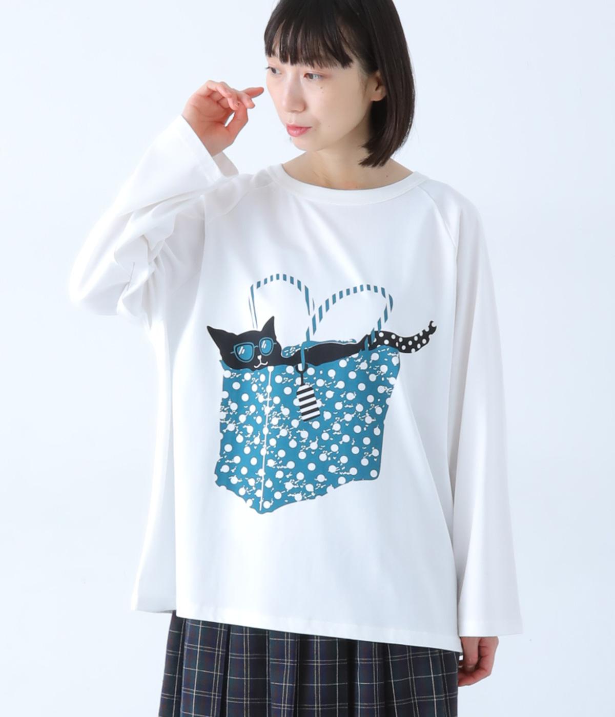 鞄に入った猫プリントロングＴシャツ(ホワイト-F)