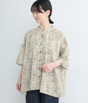 パッチワーク風　後ろギャザーシャツ