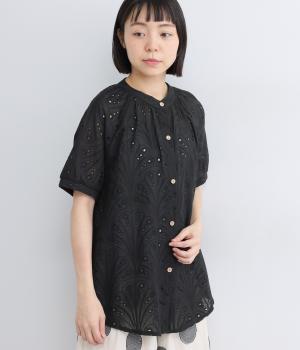 コットンレース　ビッグフラワー半袖シャツ(ブラック-F)