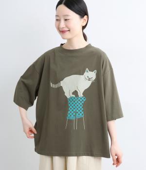 足で遊び猫プリントTシャツ(チャコール-F)