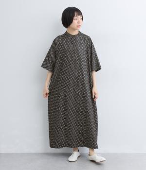 コットンシャンブレードットゆったりワンピース(ブラック-F)