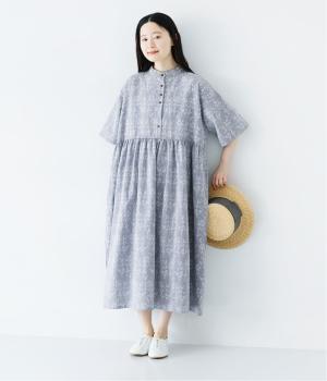 コットンギンガム刺繍ランダム釦ワンピース