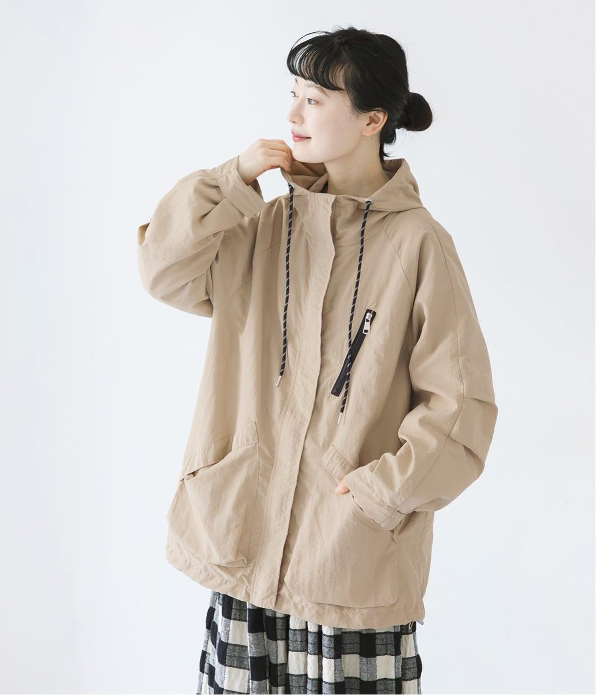 SALE本日までNatural Lag フード付きジャケット ベージュ/黒 シャカシャカ ミドルフードジャケット｜COLORK（カラック）の商品詳細