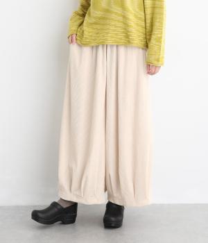 やわらかコールテン　裾タックゆるパンツ（ナチュラル・F）